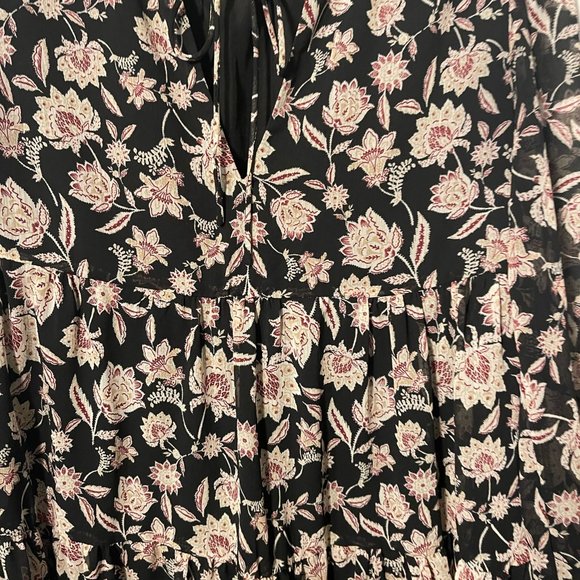 Dynamite Black Floral Dress - Picture 4 of 16